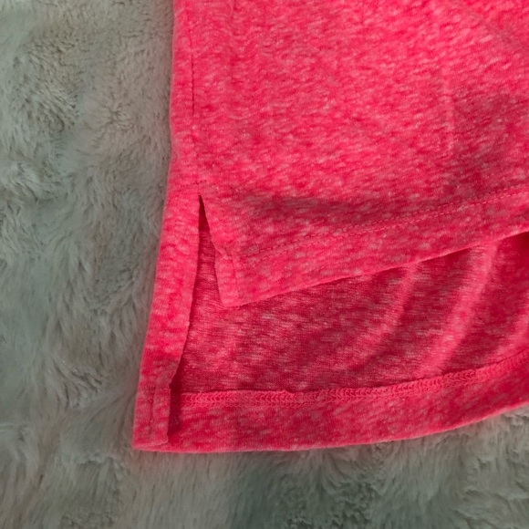 🦅 NEW AE Bright Coral Muscle Tank - Picture 5 of 5